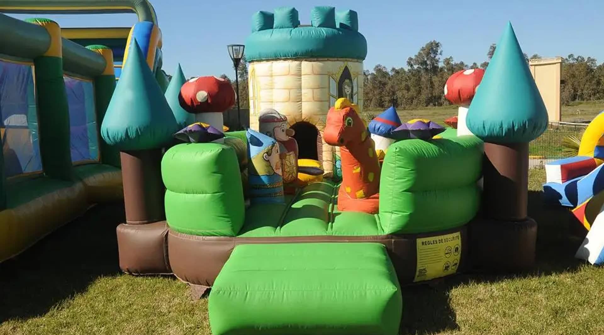Structures gonflables pour événements - Toboggans et jeux
